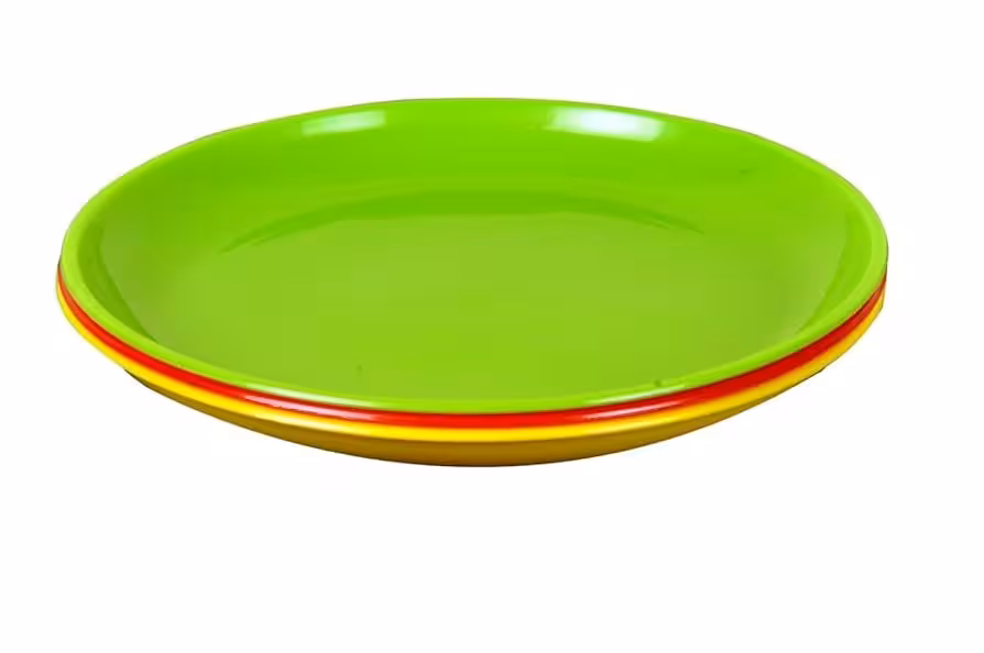 PLASTIC PLATES